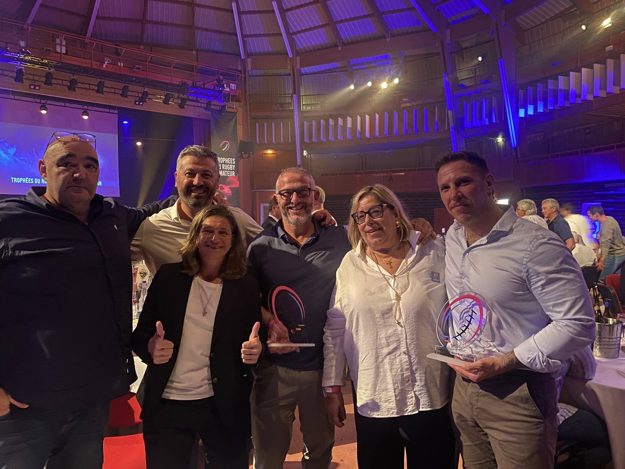 Dirigeants et représentants de l’US Millas lors de la remise des trophées